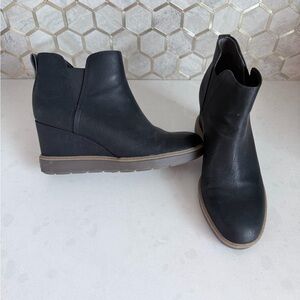 Dr. Scholl's Johnnie Wedge Bootie women’s size 8.5 Black